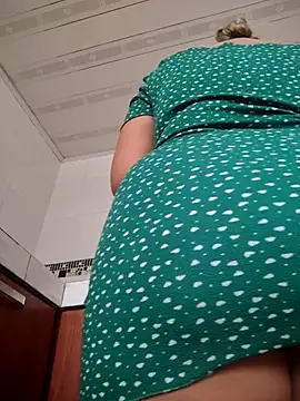 LaurenWelly  online show from 11-29-25, 03:15