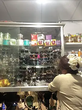 Snapshot of Cesywet chatting on 02-24-25, 03:02 Cesywet online show from 02-24-25, 03:02