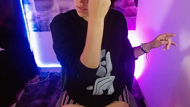 daniela rivasth online show from 02-26-25, 05:53
