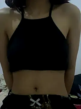 Snapshot of Farawla1237 chatting on 12-18-25, 01:06 Farawla1237 online show from 12-18-25, 01:06