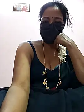 Snapshot of Tamil_sreelekha chatting on 01-02-25, 05:14 Tamil sreelekha online show from 01-02-25, 05:14