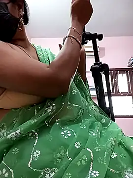 Snapshot of Tamil_sreelekha chatting on 01-07-25, 10:43 Tamil sreelekha online show from 01-07-25, 10:43