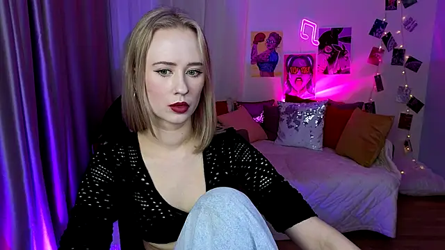 SashaBrooks online show from 10-04-25, 06:06