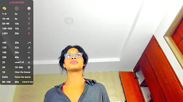 evelyn wine online show from 02-27-25, 11:04