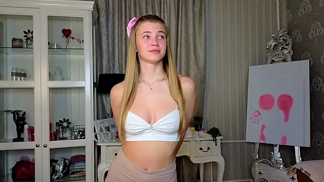 AnneFoxy online show from 12-14-25, 07:36