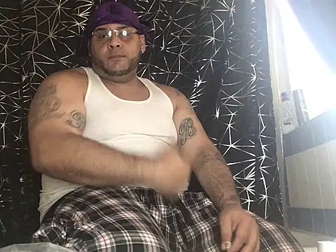 Snapshot of fatboyjayohh126 chatting on 12-09-24, 10:20 fatboyjayohh126 online show from 12-09-24, 10:20