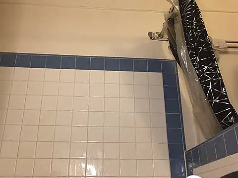 Snapshot of fatboyjayohh126 chatting on 12-14-24, 12:01 fatboyjayohh126 online show from 12-14-24, 12:01