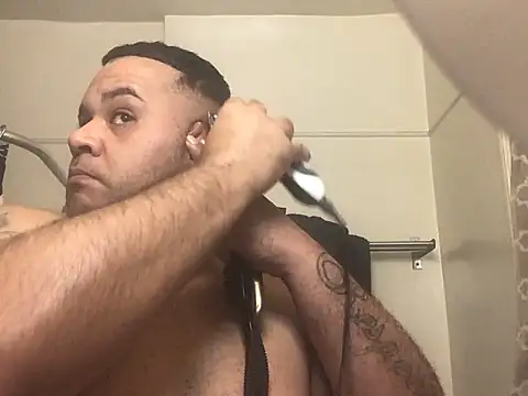 Snapshot of fatboyjayohh126 chatting on 12-24-24, 10:49 fatboyjayohh126 online show from 12-24-24, 10:49