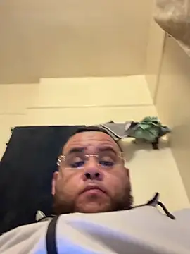 Snapshot of fatboyjayohh126 chatting on 03-15-25, 03:16 fatboyjayohh126 online show from 03-15-25, 03:16