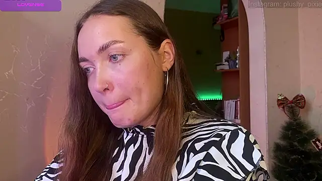 plushy pixie online show from 12-05-24, 06:21