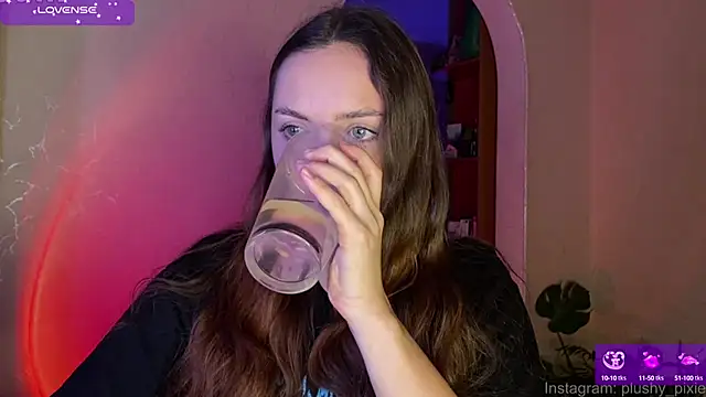 plushy pixie online show from 01-10-25, 08:59