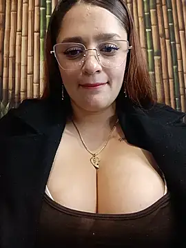Snapshot of hanna-a chatting on 07-09-26, 04:11 hanna-a online show from 07-09-26, 04:11