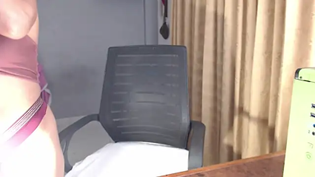 SusanLeroy online show from 11-28-25, 09:23