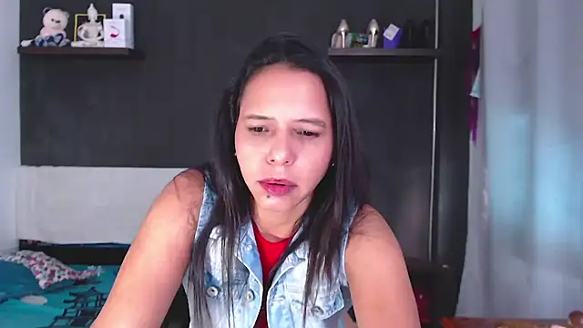 Snapshot of SusanLeroy chatting on 06-15-26, 12:29 SusanLeroy online show from 06-15-26, 12:29