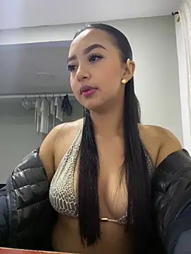 Snapshot of SOPHIACANDY19_ chatting on 12-13-24, 02:10 SOPHIACANDY19 online show from 12-13-24, 02:10