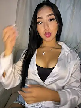 Snapshot of SOPHIACANDY19_ chatting on 02-10-25, 01:46 SOPHIACANDY19 online show from 02-10-25, 01:46