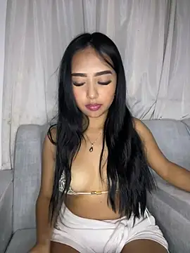 Snapshot of SOPHIACANDY19_ chatting on 02-14-25, 12:19 SOPHIACANDY19 online show from 02-14-25, 12:19