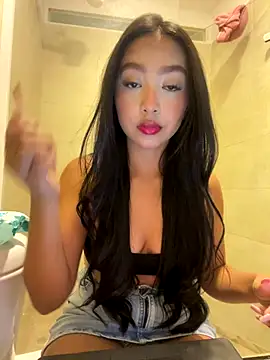 Snapshot of SOPHIACANDY19_ chatting on 09-21-25, 08:21 SOPHIACANDY19 online show from 09-21-25, 08:21