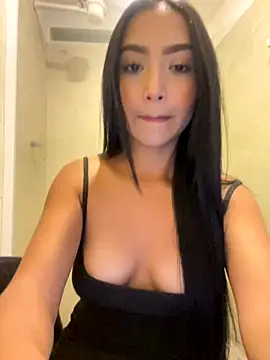 Snapshot of SOPHIACANDY19_ chatting on 10-04-25, 10:41 SOPHIACANDY19 online show from 10-04-25, 10:41