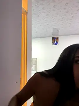 Snapshot of SOPHIACANDY19_ chatting on 11-04-25, 10:31 SOPHIACANDY19 online show from 11-04-25, 10:31