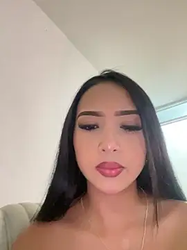 SOPHIACANDY19  online show from 05-10-26, 10:15