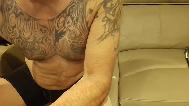 overaveragefreak4you online show from 03-05-26, 08:43