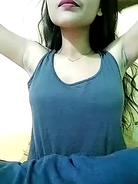 Snapshot of MISSQUEEN48 chatting on 02-14-25, 02:44 MISSQUEEN48 online show from 02-14-25, 02:44