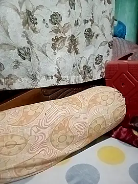 Snapshot of sajida34 chatting on 12-17-25, 04:13 sajida34 online show from 12-17-25, 04:13