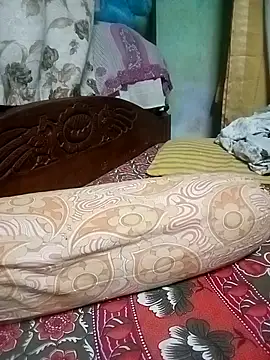 Snapshot of sajida34 chatting on 12-22-25, 02:08 sajida34 online show from 12-22-25, 02:08