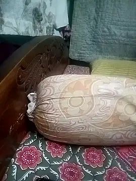 Snapshot of sajida34 chatting on 01-08-26, 12:24 sajida34 online show from 01-08-26, 12:24