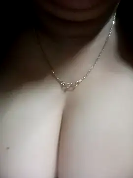 Snapshot of sajida34 chatting on 01-12-26, 12:49 sajida34 online show from 01-12-26, 12:49