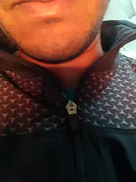 Snapshot of Wild-Honey chatting on 12-31-24, 01:36 Wild-Honey online show from 12-31-24, 01:36