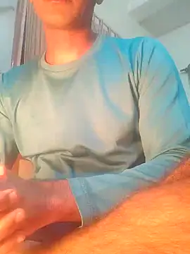 Snapshot of Wild-Honey chatting on 01-13-25, 02:42 Wild-Honey online show from 01-13-25, 02:42