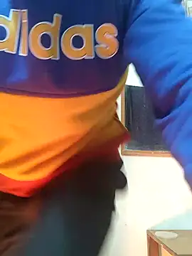 Snapshot of Wild-Honey chatting on 01-16-25, 03:24 Wild-Honey online show from 01-16-25, 03:24