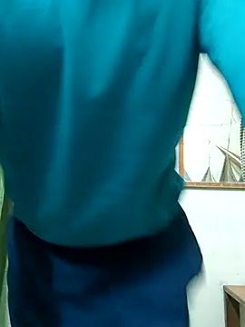 Snapshot of Wild-Honey chatting on 03-03-25, 02:48 Wild-Honey online show from 03-03-25, 02:48