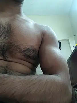 Snapshot of Wild-Honey chatting on 09-20-25, 02:56 Wild-Honey online show from 09-20-25, 02:56