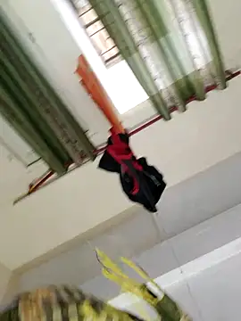 Snapshot of Wild-Honey chatting on 09-30-25, 03:33 Wild-Honey online show from 09-30-25, 03:33