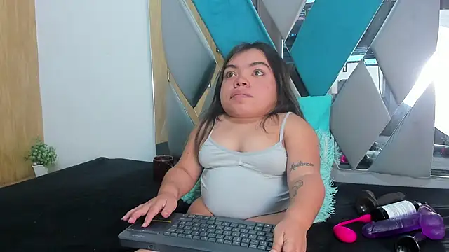 Michelle Brooks online show from 01-16-25, 07:31