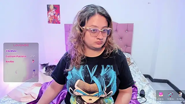 AnnieBigBoobs online show from 11-19-25, 08:42