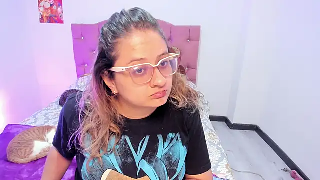 AnnieBigBoobs online show from 11-20-25, 09:14