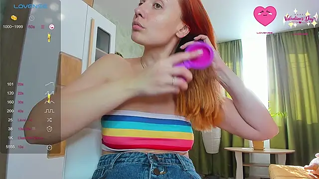 LuxieDelight online show from 02-02-25, 12:02