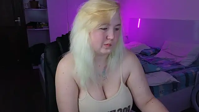 Snapshot of ChimberWol chatting on 07-19-26, 04:38 ChimberWol online show from 07-19-26, 04:38