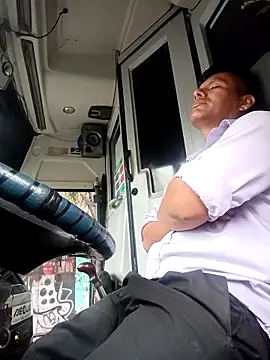 alexchir4 online show from 02-11-26, 12:43