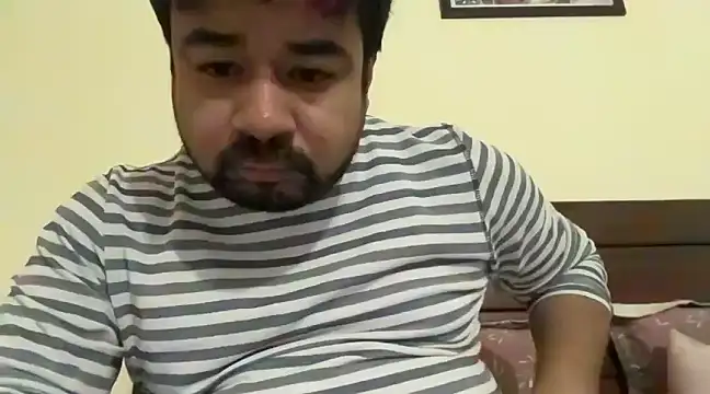 Snapshot of coolboy6566 chatting on 02-05-25, 01:04 coolboy6566 online show from 02-05-25, 01:04