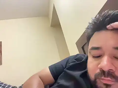 Snapshot of coolboy6566 chatting on 10-29-25, 06:42 coolboy6566 online show from 10-29-25, 06:42