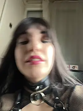 Snapshot of Sofia_Poly chatting on 01-29-25, 09:39 Sofia Poly online show from 01-29-25, 09:39