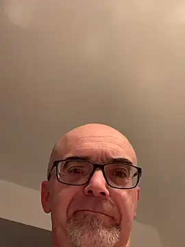 MaxVain online show from 12-22-24, 05:56