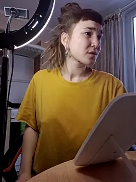 Snapshot of FoxRineHelen chatting on 02-17-25, 10:51 FoxRineHelen online show from 02-17-25, 10:51