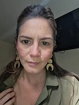 Snapshot of Hanny_24 chatting on 02-09-26, 08:13 Hanny 24 online show from 02-09-26, 08:13