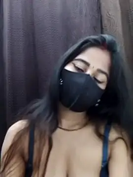 Snapshot of Lalisa_sexy chatting on 04-22-26, 10:33 Lalisa sexy online show from 04-22-26, 10:33